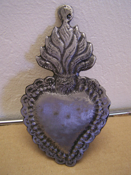 Large Tin/Silver Sacred Heart with Wavy Flames Milagro Ex Voto