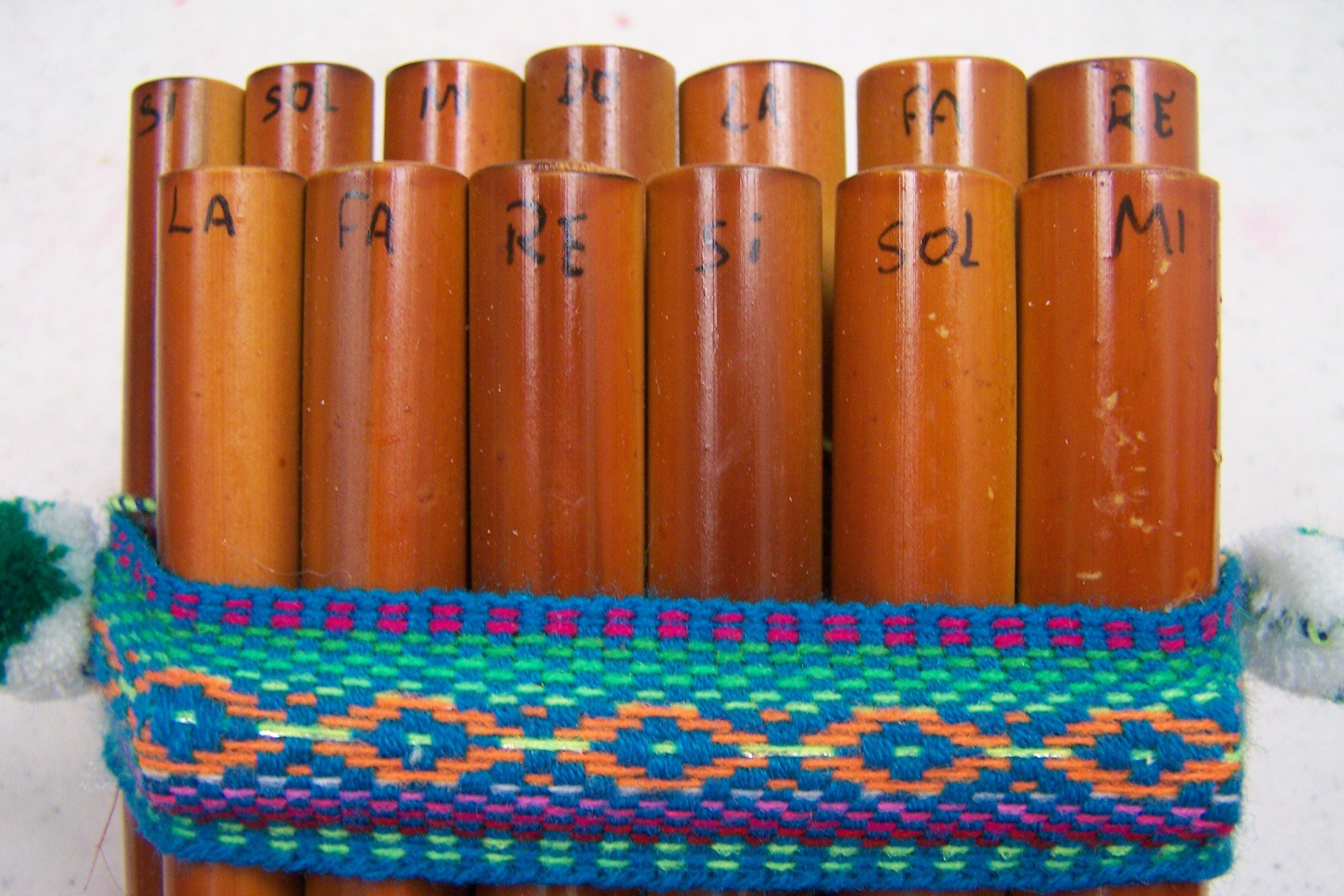 Large 13-Pipe Lightweight Wood Pan Flute Zampoña Andean/Peruvian