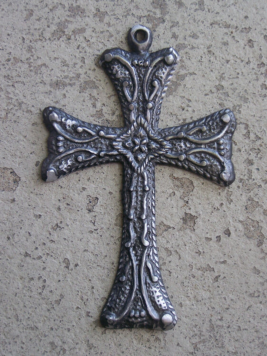 Detailed Pewter Gothic Cross