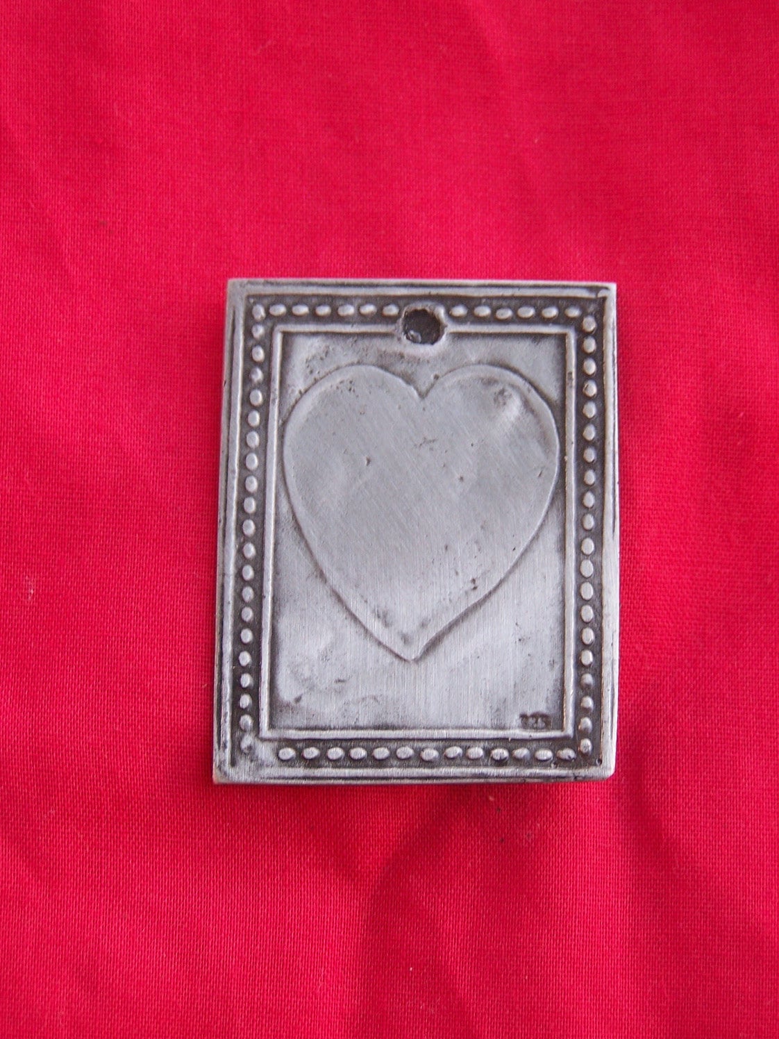 Tin/Silver Heart Plaque Love Milagro Ex Voto
