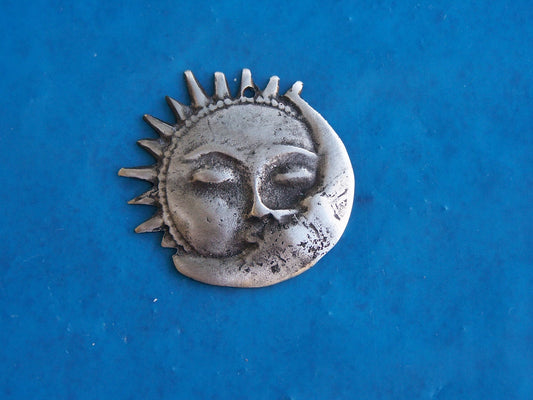 Tin/Silver Kissing Sun and Moon Balance/Harmony Milagro Ex Voto